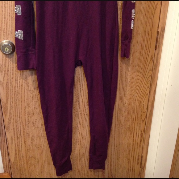 Rare VS Pink Bling Sequin Holiday Onsie Naughty - Picture 12 of 16